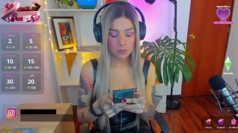 Snapshot of yeriawaddell_ chatting on January 5, 10:19 pm yeriawaddell online show from January 5, 10:19 pm