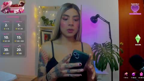 Snapshot of yeriawaddell_ chatting on January 21, 2:22 am yeriawaddell online show from January 21, 2:22 am