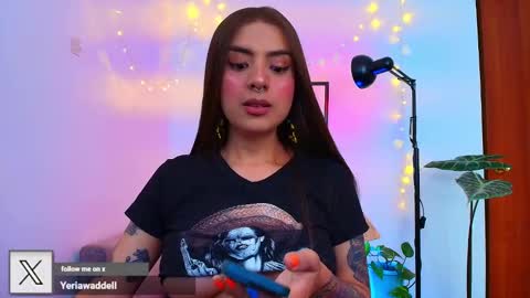 Snapshot of yeriawaddell_ chatting on February 22, 4:09 pm yeriawaddell online show from February 22, 4:09 pm