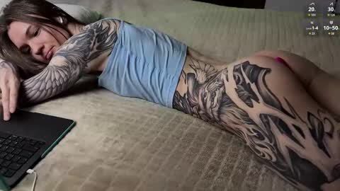 yexes online show from November 29, 3:52 am