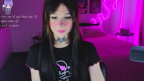 Eva online show from March 1, 2:01 pm