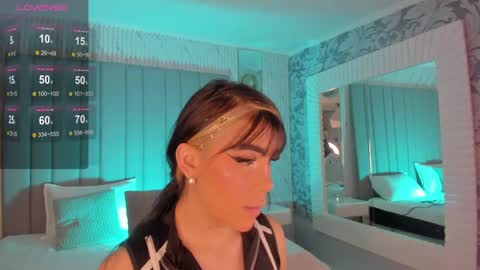 Snapshot of your_naughtytrans chatting on February 19, 9:25 pm SASKYA VALERIA online show from February 19, 9:25 pm