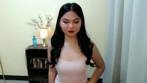 Snapshot of yourangelictransgirl chatting on December 30, 9:19 pm Hi its me Yna online show from December 30, 9:19 pm