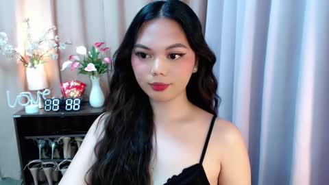 Snapshot of yourangelictransgirl chatting on September 23, 1:49 pm Hi its me Yna online show from September 23, 1:49 pm