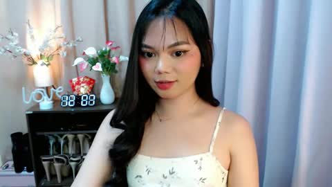 Snapshot of yourangelictransgirl chatting on October 9, 4:08 pm Hi its me Yna online show from October 9, 4:08 pm