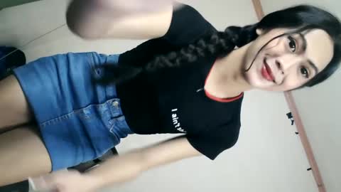 Snapshot of yourbabyriana chatting on January 19, 2:15 am Angel online show from January 19, 2:15 am