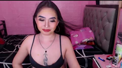 Snapshot of yourdreamisabell chatting on February 17, 2:04 pm yourdreamisabell online show from February 17, 2:04 pm