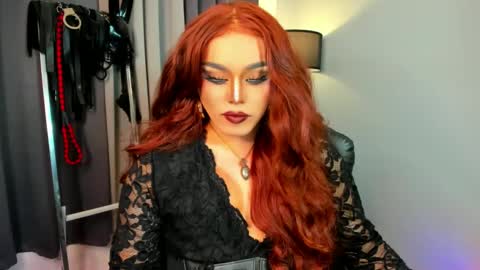 Snapshot of yourfiercemistress chatting on January 18, 9:15 am not into STINGY and CHEAP people online show from January 18, 9:15 am