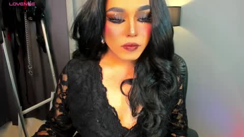 Snapshot of yourfiercemistress chatting on March 8, 2:23 am not into STINGY and CHEAP people online show from March 8, 2:23 am