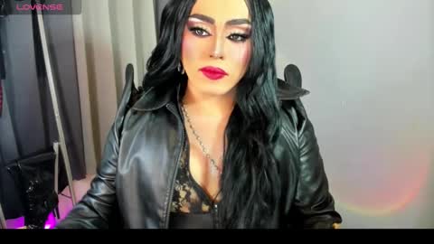 Snapshot of yourfiercemistress chatting on October 1, 12:00 am not into STINGY and CHEAP people online show from October 1, 12:00 am