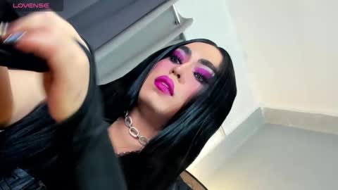 Snapshot of yourfiercemistress chatting on October 8, 4:14 am not into STINGY and CHEAP people online show from October 8, 4:14 am