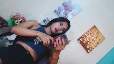 Snapshot of yourhottie_winxxx chatting on January 23, 5:31 pm Mauie online show from January 23, 5:31 pm