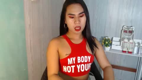 Snapshot of yourhottie_winxxx chatting on September 22, 10:48 pm Mauie online show from September 22, 10:48 pm