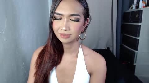 Snapshot of yourlovebella88 chatting on March 5, 4:07 pm yourlovebella88 online show from March 5, 4:07 pm
