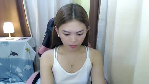 Snapshot of yourlovelytranspinay chatting on December 8, 1:30 am your lovely Dina online show from December 8, 1:30 am