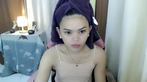 Snapshot of yourlovelytranspinay chatting on September 30, 2:00 am your lovely Dina online show from September 30, 2:00 am