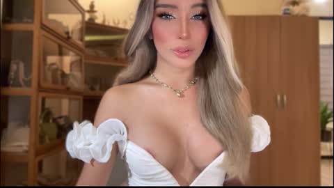 Pearl online show from October 12, 11:35 am