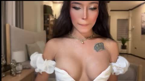 Pearl online show from October 22, 12:18 pm