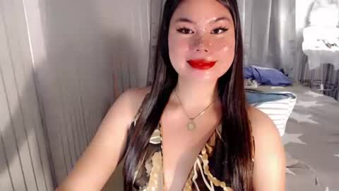 Snapshot of yournaughtyprincess16 chatting on October 4, 5:03 pm ALPHA DOM. QUEEN JASMINE online show from October 4, 5:03 pm