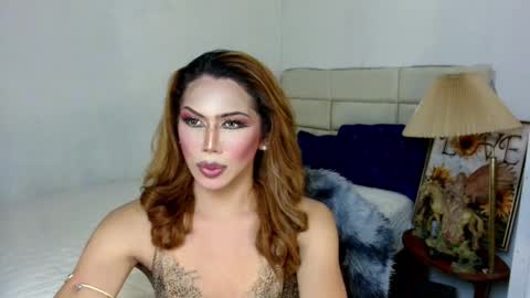 Chloe online show from December 3, 8:13 pm