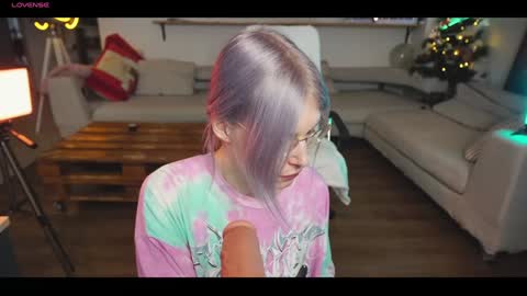                                                      online show from December 13, 8:10 am