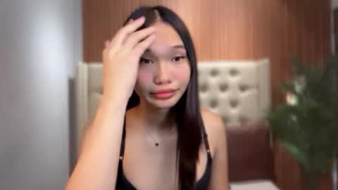 yoursluttyashxx online show from March 12, 5:18 pm