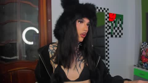 Snapshot of yourvirtualgirlfriennd chatting on October 3, 6:13 am GI online show from October 3, 6:13 am