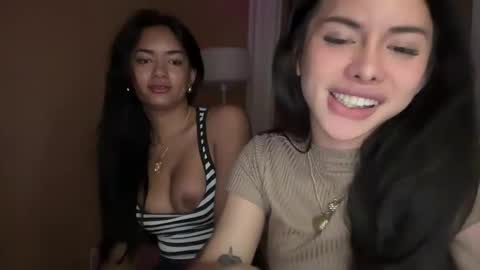 Snapshot of yummyrenalyn chatting on March 3, 7:23 pm Goddes Renalyn online show from March 3, 7:23 pm