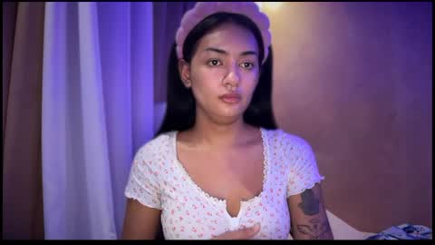 Snapshot of yummyrenalyn chatting on October 6, 7:03 pm Goddes Renalyn online show from October 6, 7:03 pm
