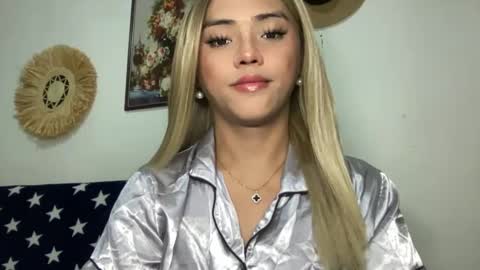 Snapshot of yvonne_guidotti chatting on September 11, 7:38 am Miss Cali online show from September 11, 7:38 am