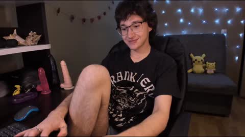 Snapshot of zackstivensen chatting on January 13, 11:27 pm Zachary next stream on monday online show from January 13, 11:27 pm
