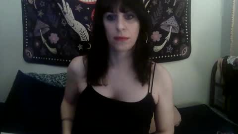 Snapshot of zeldasroom chatting on January 21, 12:57 am Zelda online show from January 21, 12:57 am