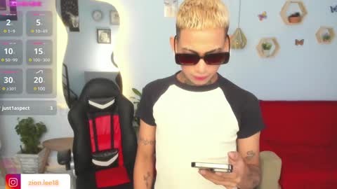 Snapshot of zion__lee chatting on January 16, 7:31 pm Zion online show from January 16, 7:31 pm