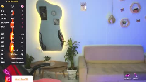Snapshot of zion__lee chatting on February 20, 6:46 pm Zion online show from February 20, 6:46 pm