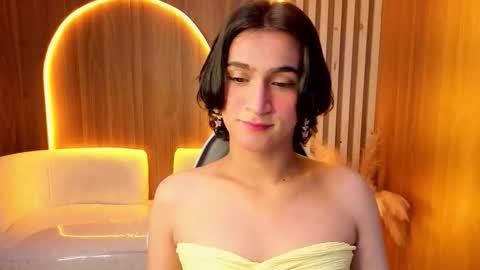 Zoe online show from February 7, 1:06 pm