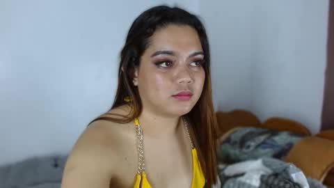 Snapshot of zoey_cummer chatting on February 16, 2:10 pm zoeylicious online show from February 16, 2:10 pm