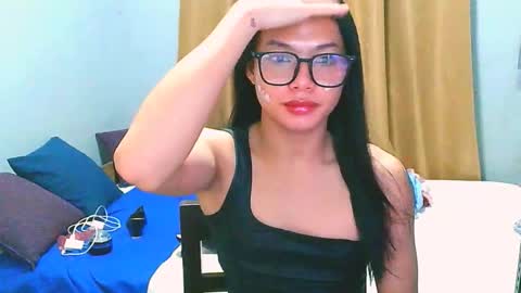 zoey online show from October 8, 4:30 pm