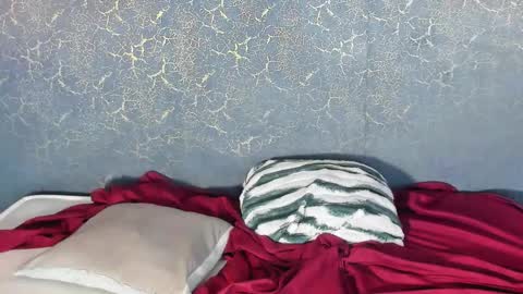 Zoe And Frienda online show from October 15, 7:14 pm