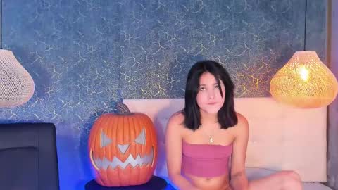 Zoe And Frienda online show from October 25, 6:03 pm