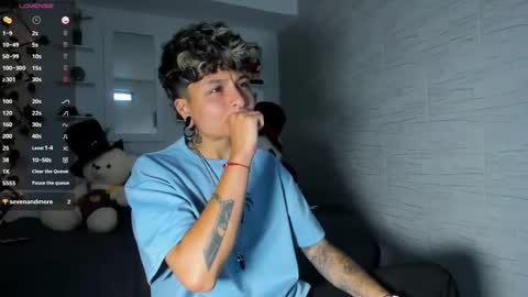 Snapshot of zuryramirez_ chatting on September 13, 8:58 pm Zury Ramirez online show from September 13, 8:58 pm