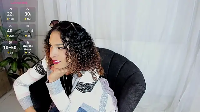 Snapshot of StefanyMiler chatting on December 27, 3:42 am StefanyMiler online show from December 27, 3:42 am