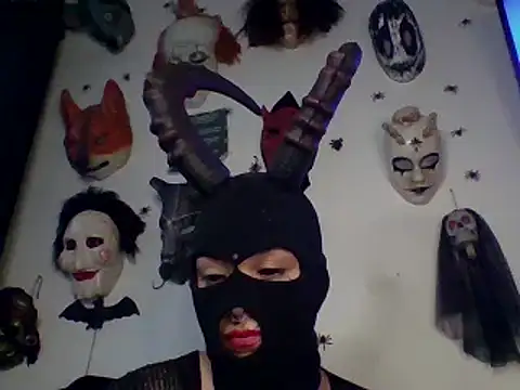 Snapshot of FeticheMacabre chatting on December 3, 9:39 pm FeticheMacabre online show from December 3, 9:39 pm