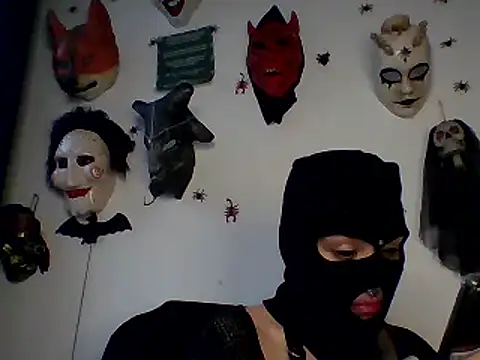 Snapshot of FeticheMacabre chatting on December 9, 9:27 pm FeticheMacabre online show from December 9, 9:27 pm