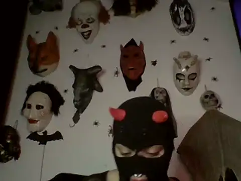 Snapshot of FeticheMacabre chatting on March 15, 5:17 am FeticheMacabre online show from March 15, 5:17 am