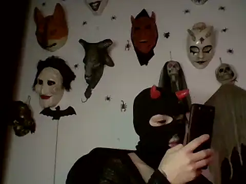 Snapshot of FeticheMacabre chatting on March 16, 9:55 pm FeticheMacabre online show from March 16, 9:55 pm