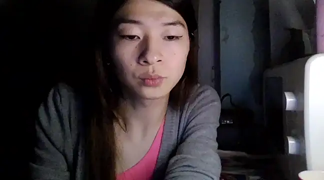 Snapshot of CarlyJoy chatting on March 7, 6:04 pm CarlyJoy online show from March 7, 6:04 pm