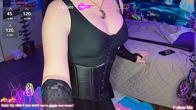 Snapshot of Faye_Wilde chatting on January 28, 6:27 am Faye Wilde online show from January 28, 6:27 am