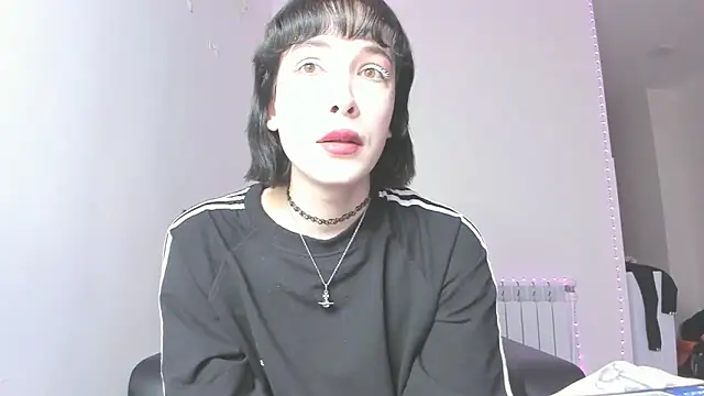 Snapshot of dollmore chatting on March 8, 5:22 pm dollmore online show from March 8, 5:22 pm