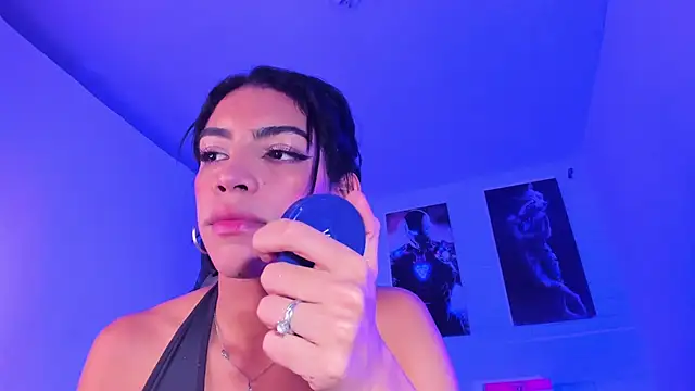Snapshot of Alahia_Rodriguez chatting on March 4, 4:09 pm Alahia Rodriguez online show from March 4, 4:09 pm