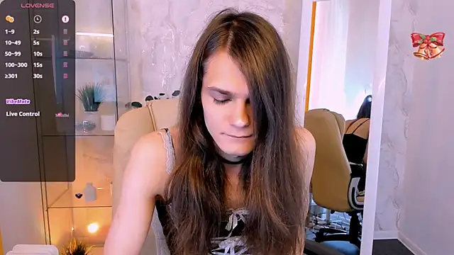Snapshot of Will_Will_ chatting on September 30, 6:57 am Will Will online show from September 30, 6:57 am